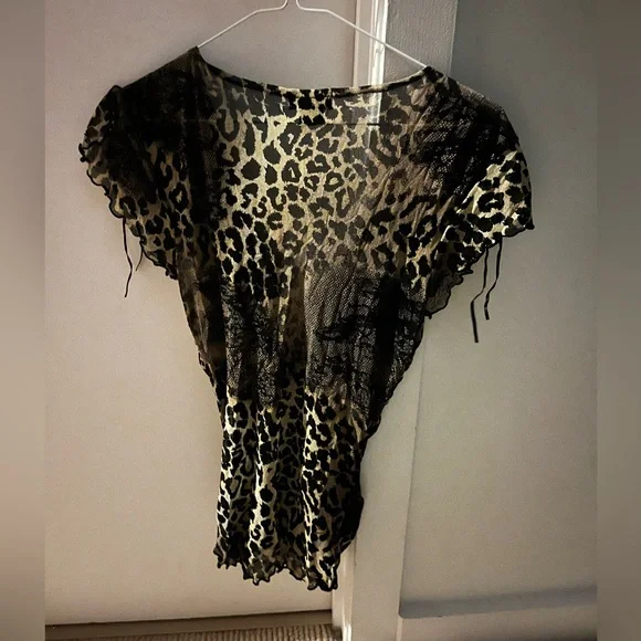 Leopard print top - Picture 2 of 2